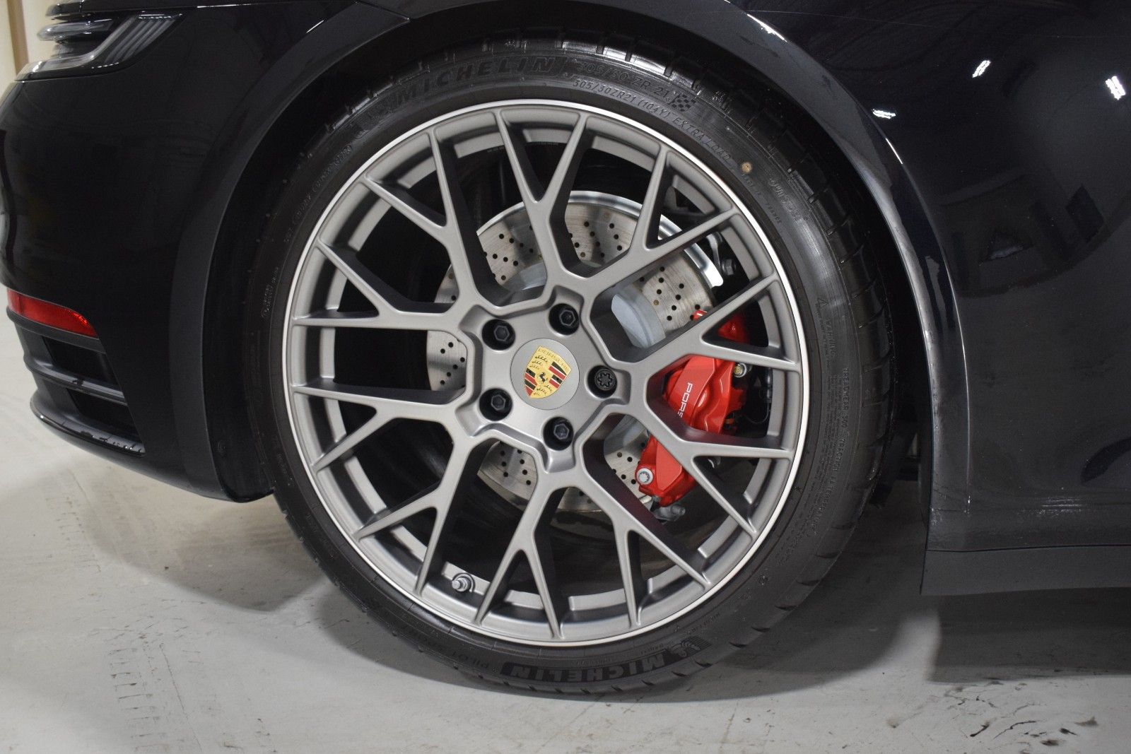 Thumbnail: 2024 Porsche 911 - 16