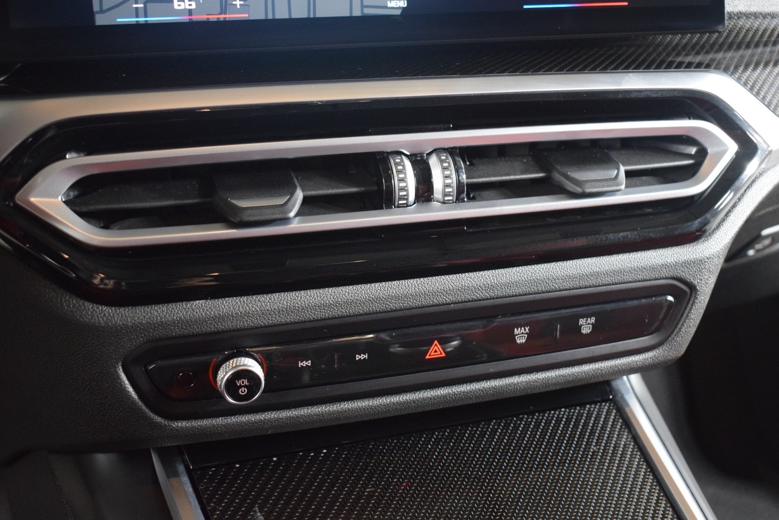 Thumbnail: 2023 BMW M3 - 30