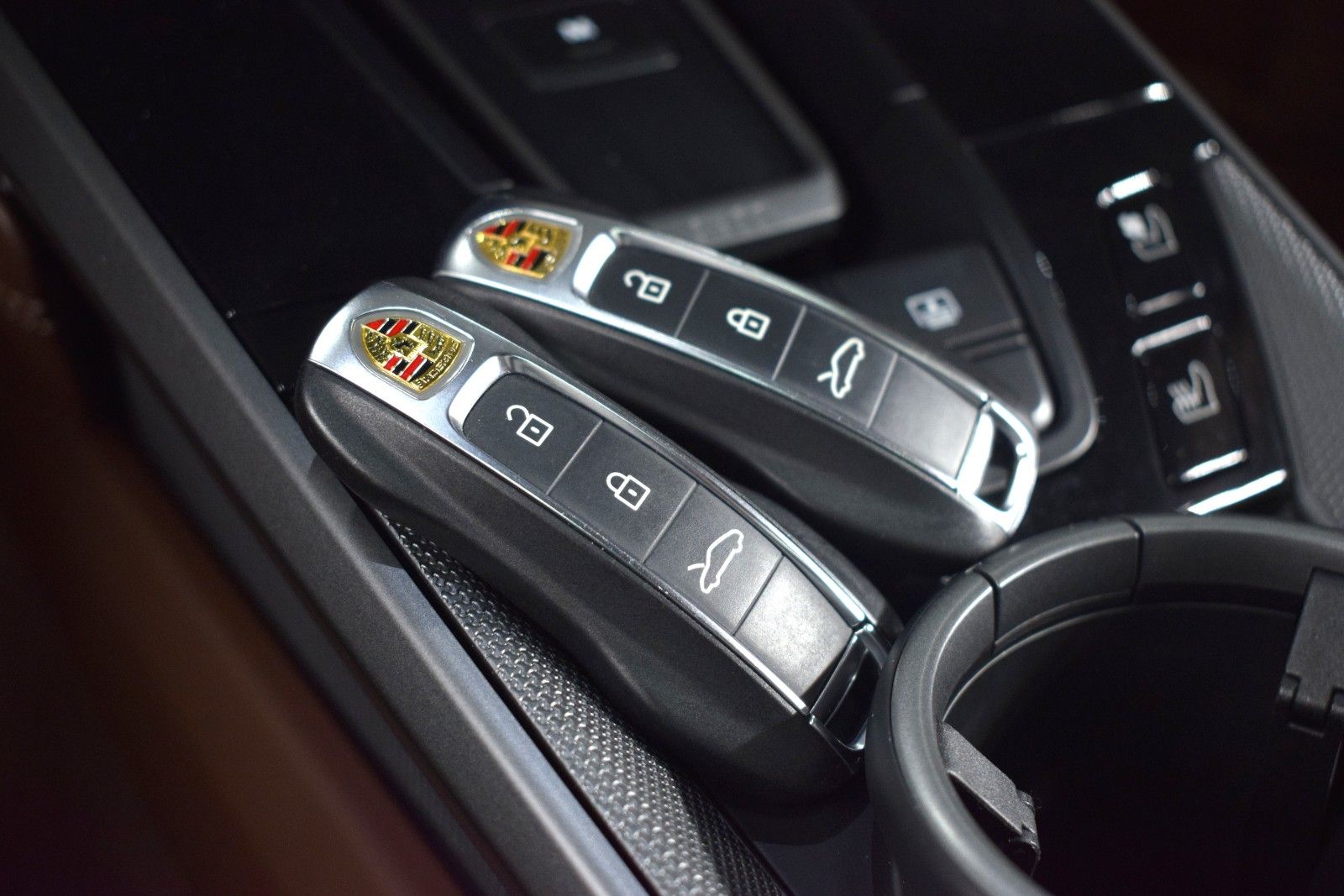 Thumbnail: 2023 Porsche 911 - 43