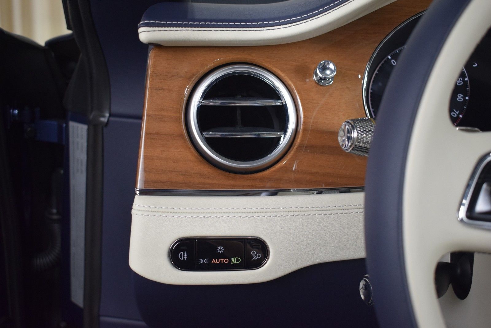 Thumbnail: 2026 Bentley Continental - 27