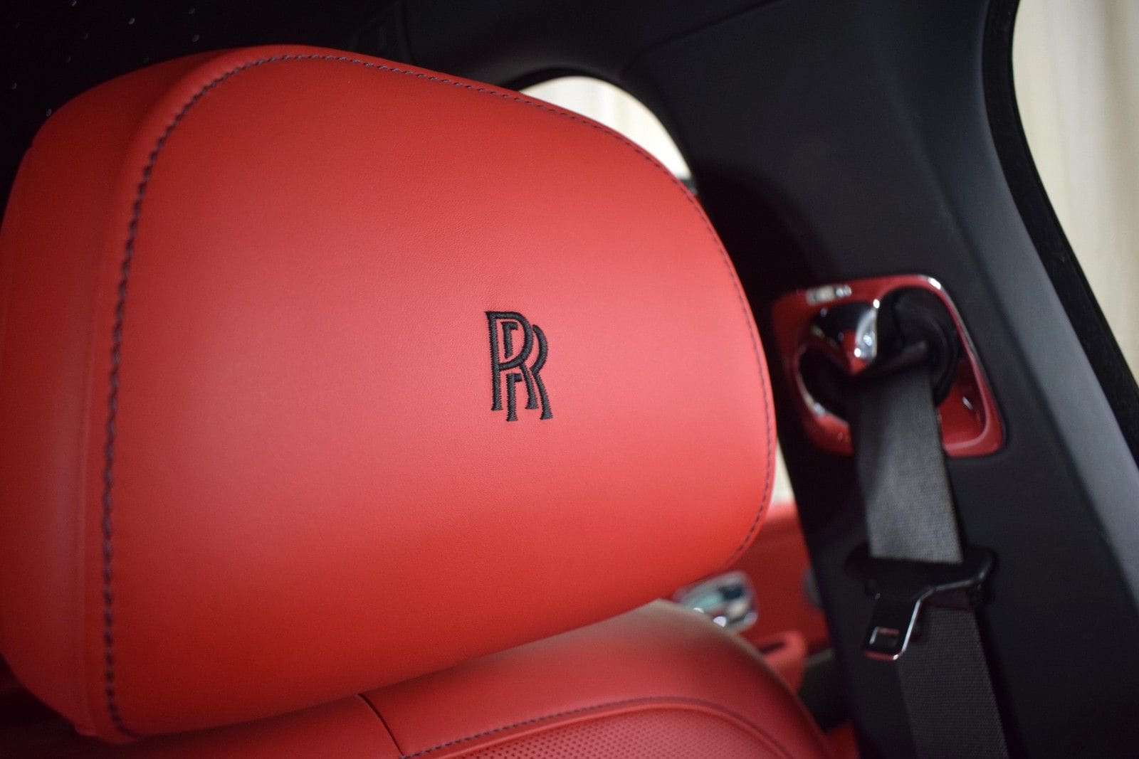 Thumbnail: 2022 Rolls-Royce Cullinan - 38