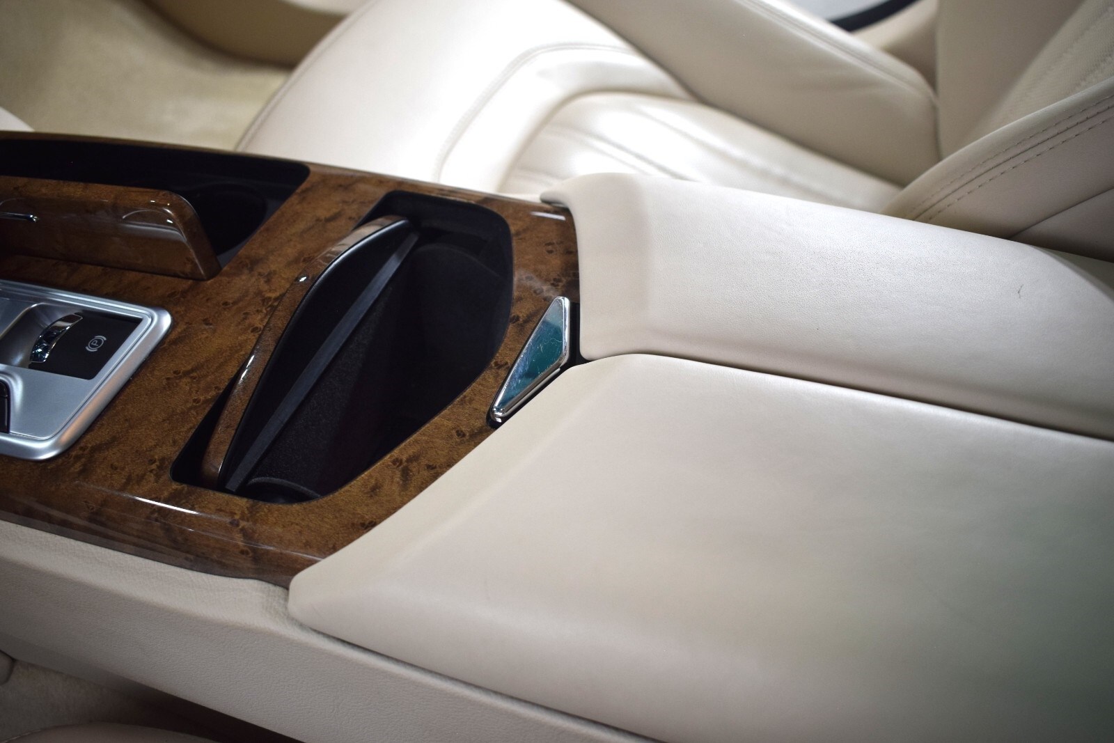 Thumbnail: 2014 Maserati Quattroporte - 36