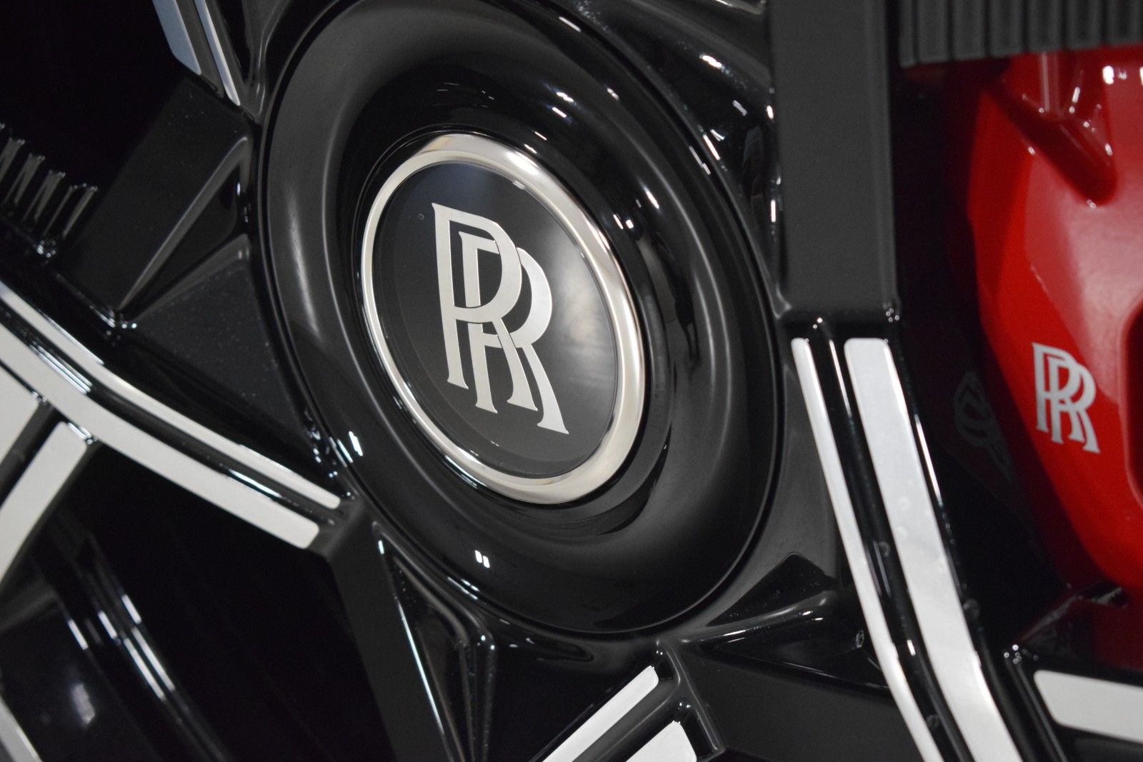 2026 Rolls-Royce Cullinan Black Badge - Photo 17