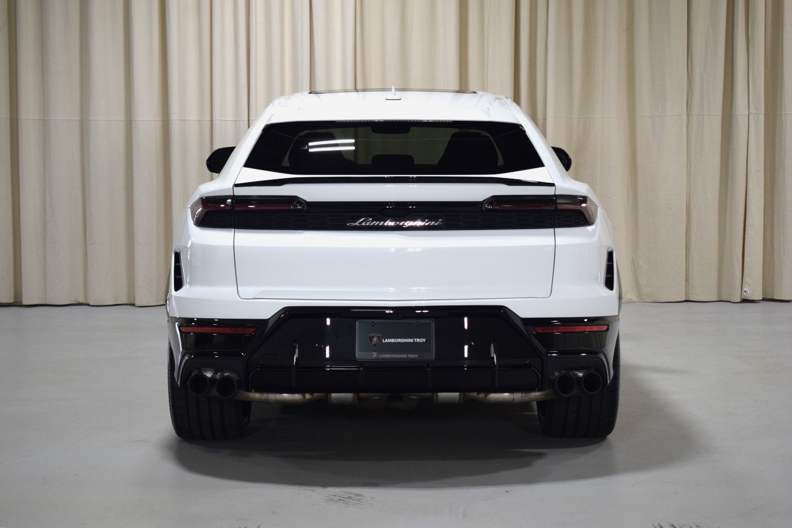 Thumbnail: 2025 Lamborghini Urus - 12