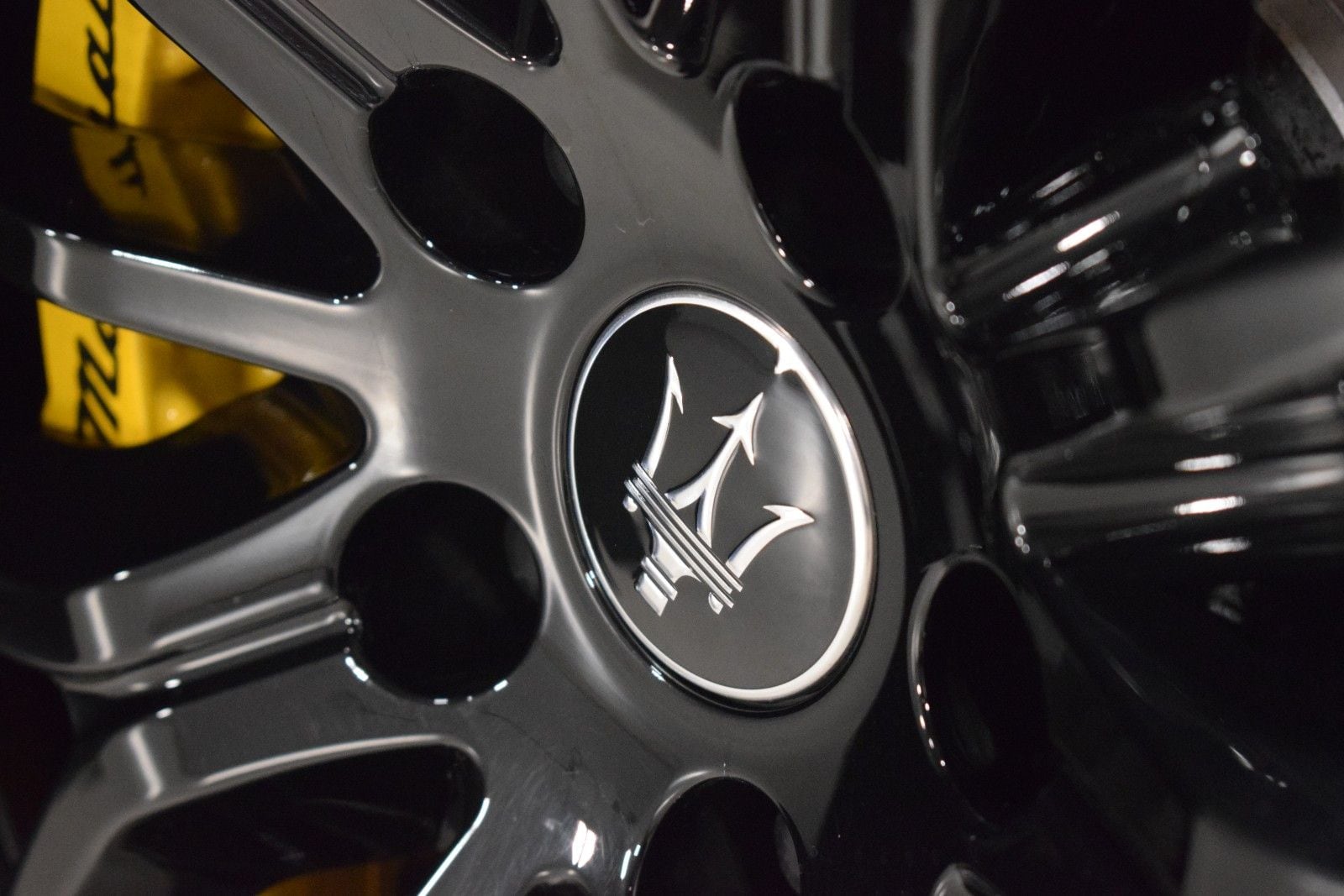 Thumbnail: 2023 Maserati Ghibli - 19