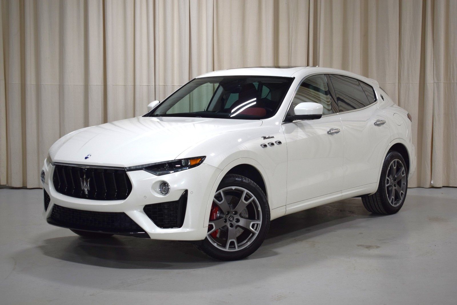 Thumbnail: 2022 Maserati Levante - 1