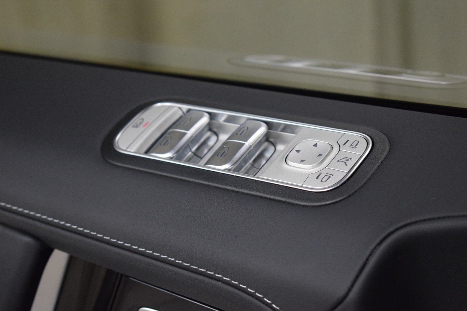 Thumbnail: 2025 Mercedes-Benz G-Class - 39