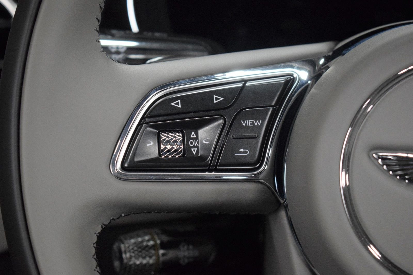 Thumbnail: 2024 Bentley Continental - 30