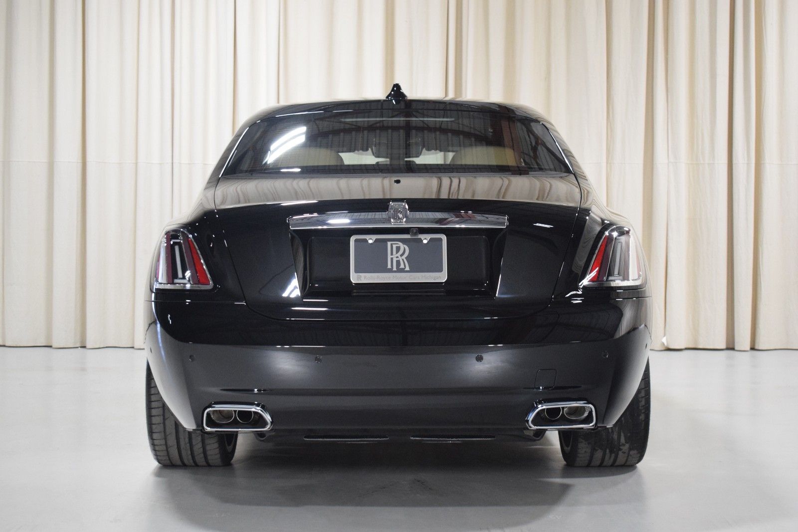 Thumbnail: 2026 Rolls-Royce Ghost - 12