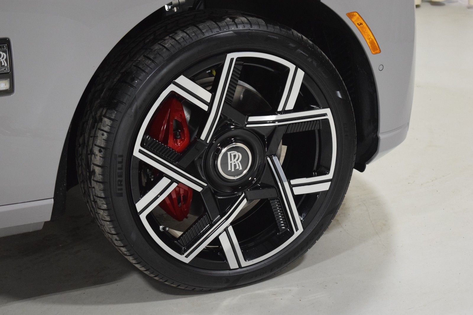 2026 Rolls-Royce Cullinan Black Badge - Photo 14