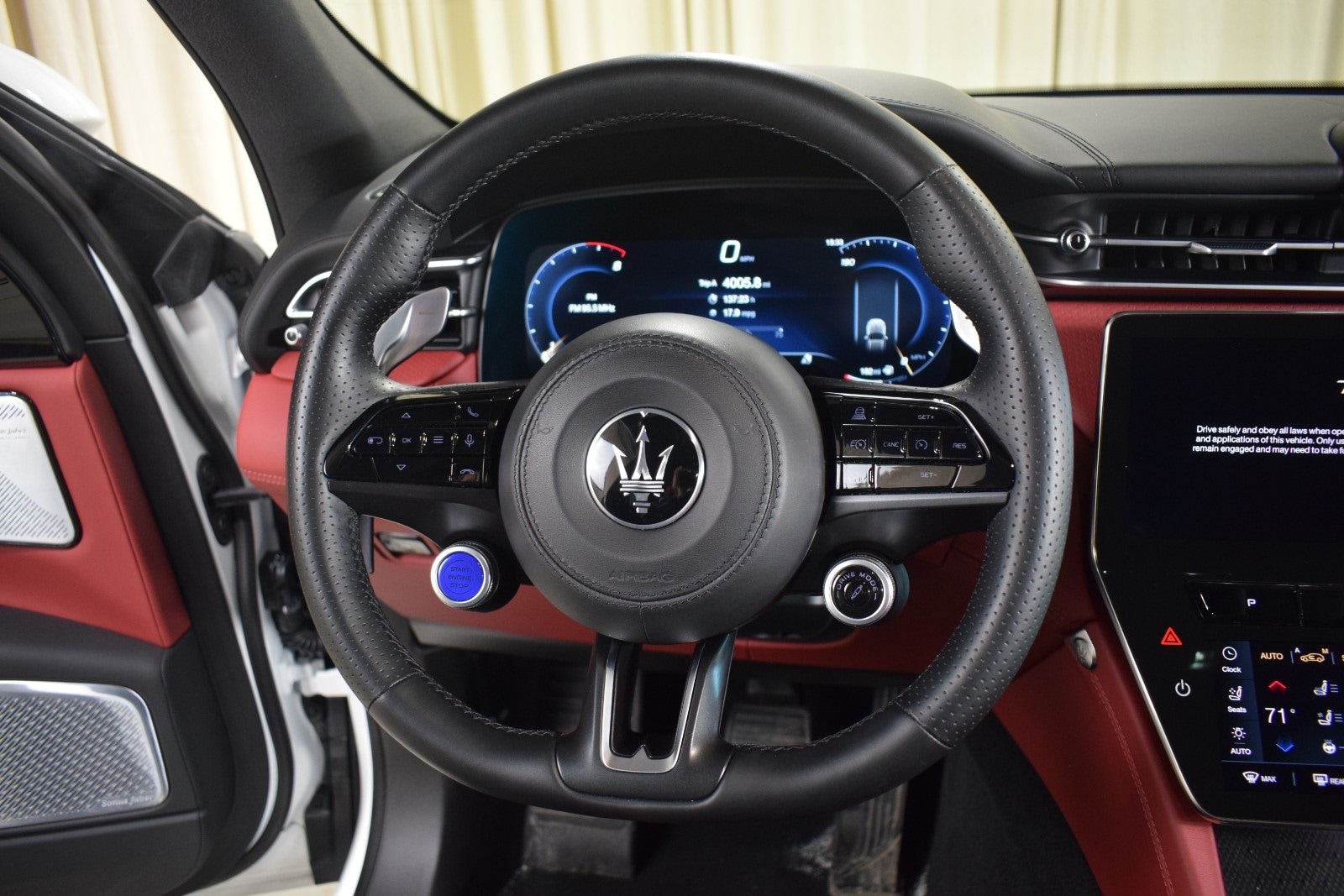 Thumbnail: 2024 Maserati Grecale - 25