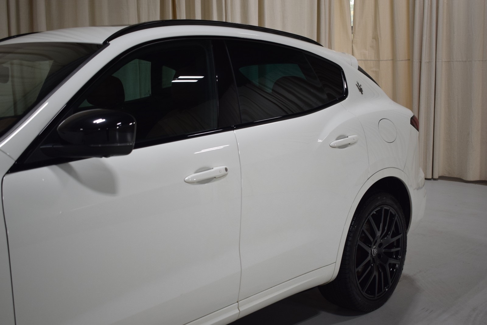 Thumbnail: 2022 Maserati Levante - 2