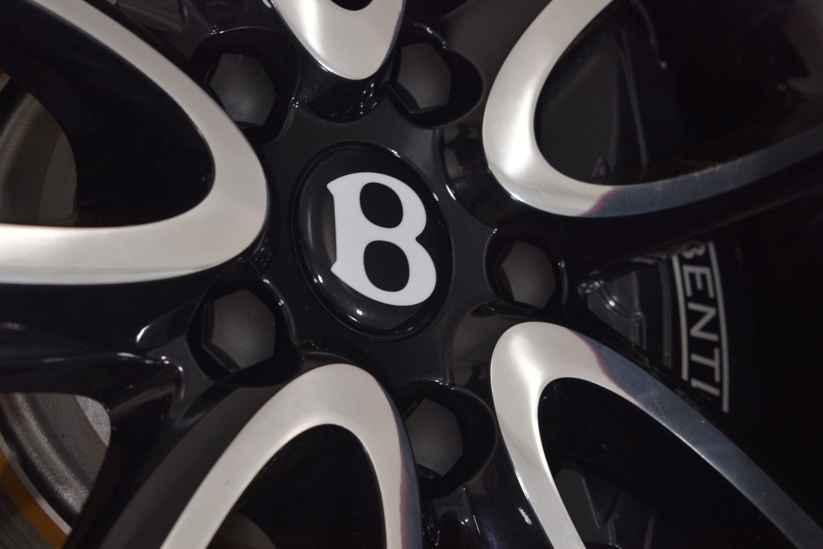 Thumbnail: 2023 Bentley Continental - 20