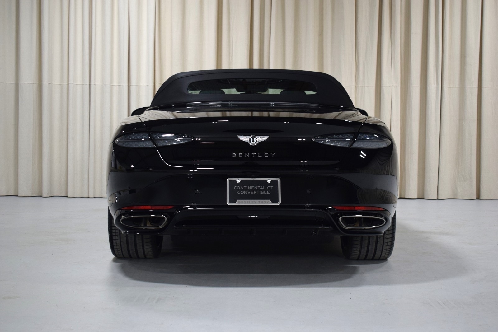 Thumbnail: 2025 Bentley Continental - 14