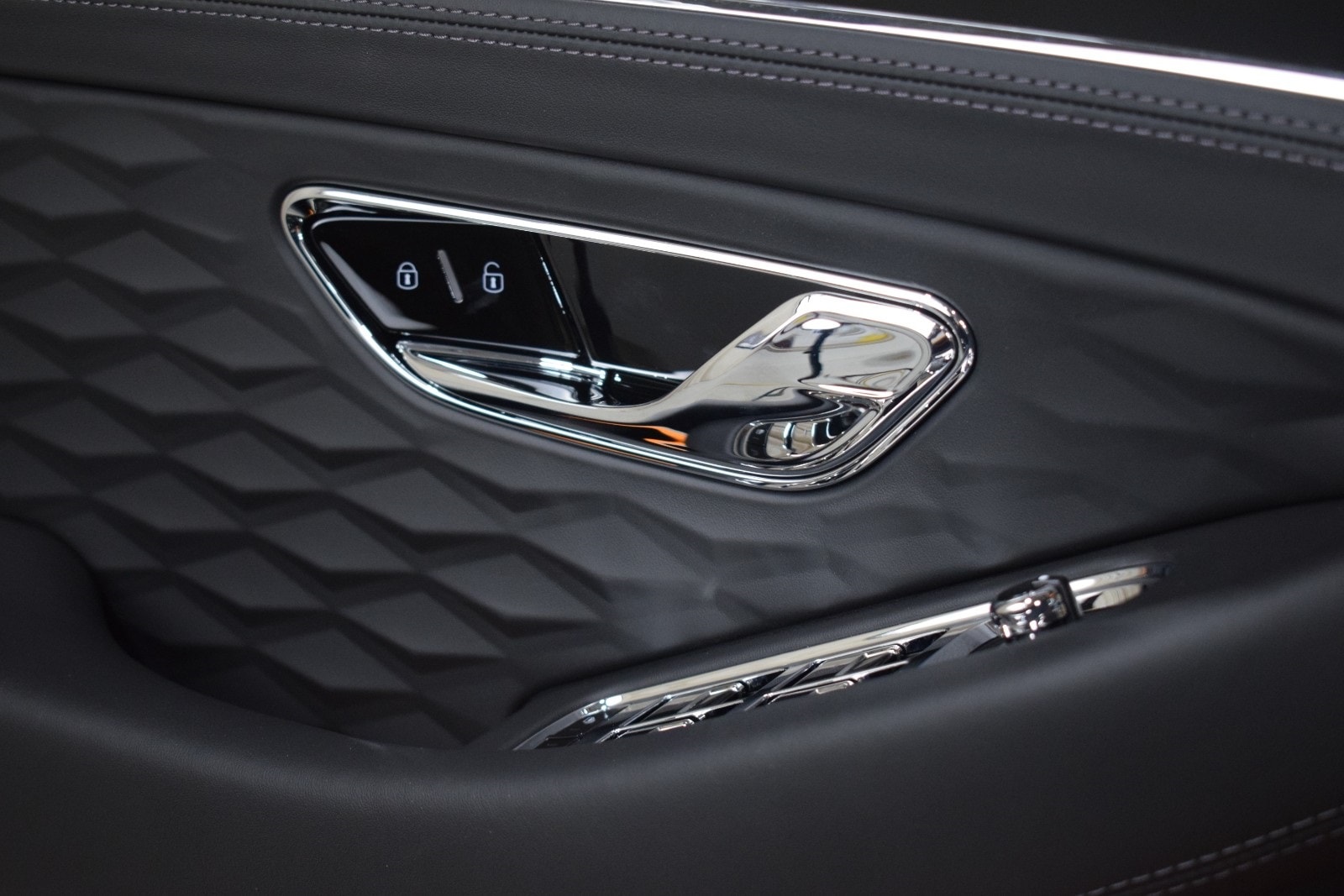 Thumbnail: 2025 Bentley Continental - 38