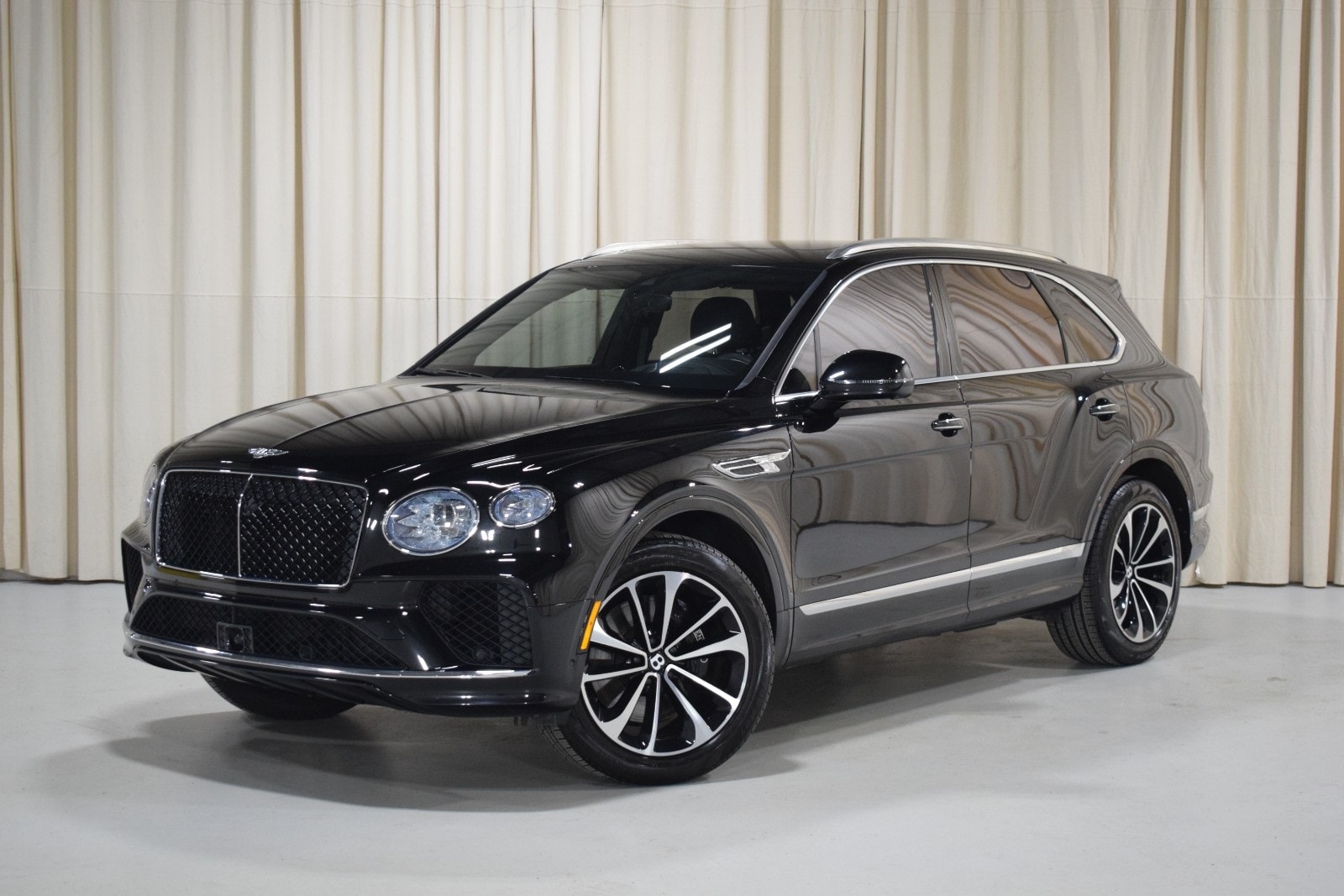 Thumbnail: 2024 Bentley Bentayga - 1