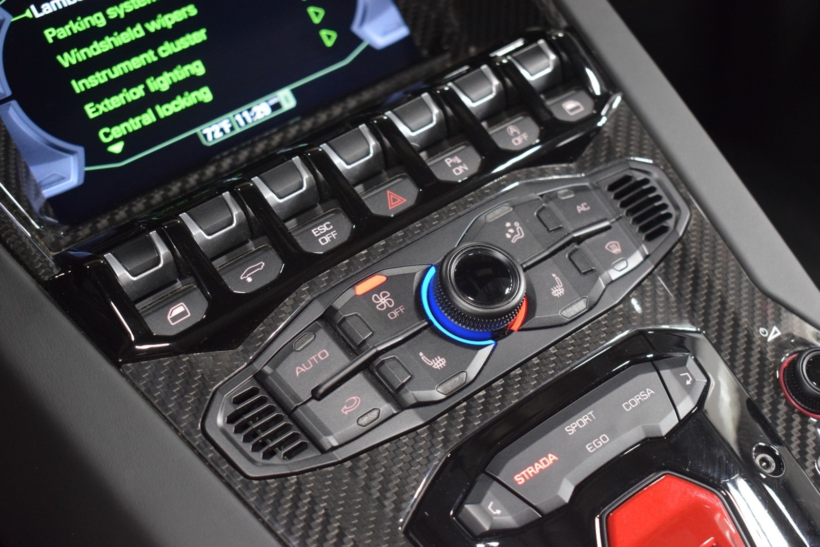 Thumbnail: 2019 Lamborghini Aventador - 32