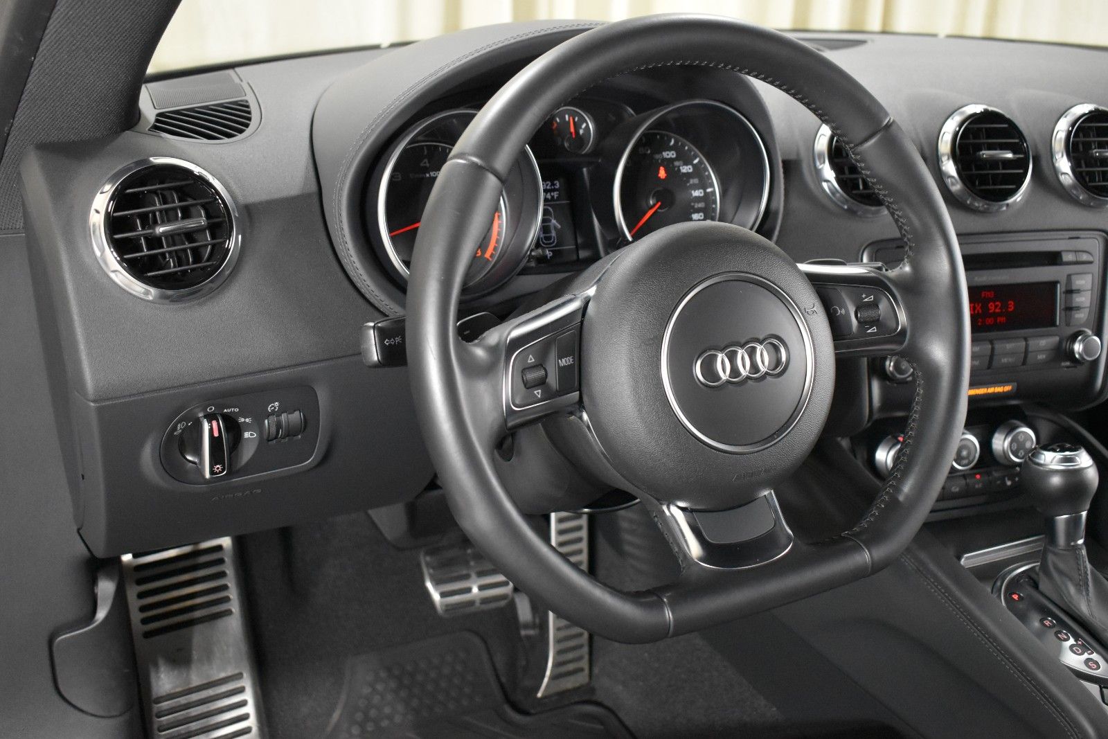 Thumbnail: 2014 Audi TT - 20