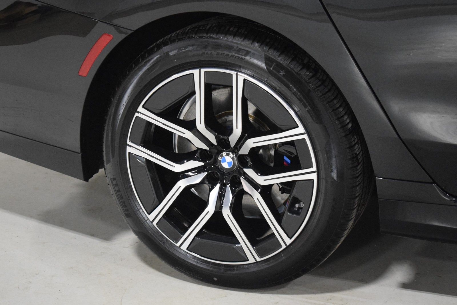 Thumbnail: 2025 BMW 7 Series - 15