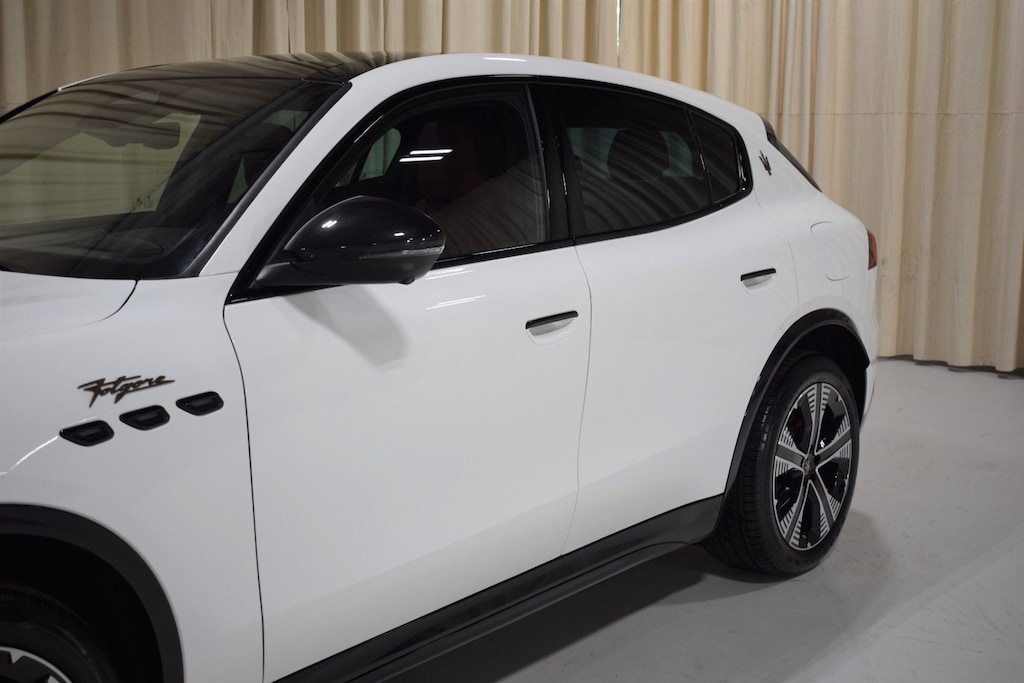 New 2025 Maserati Grecale Folgore SUV