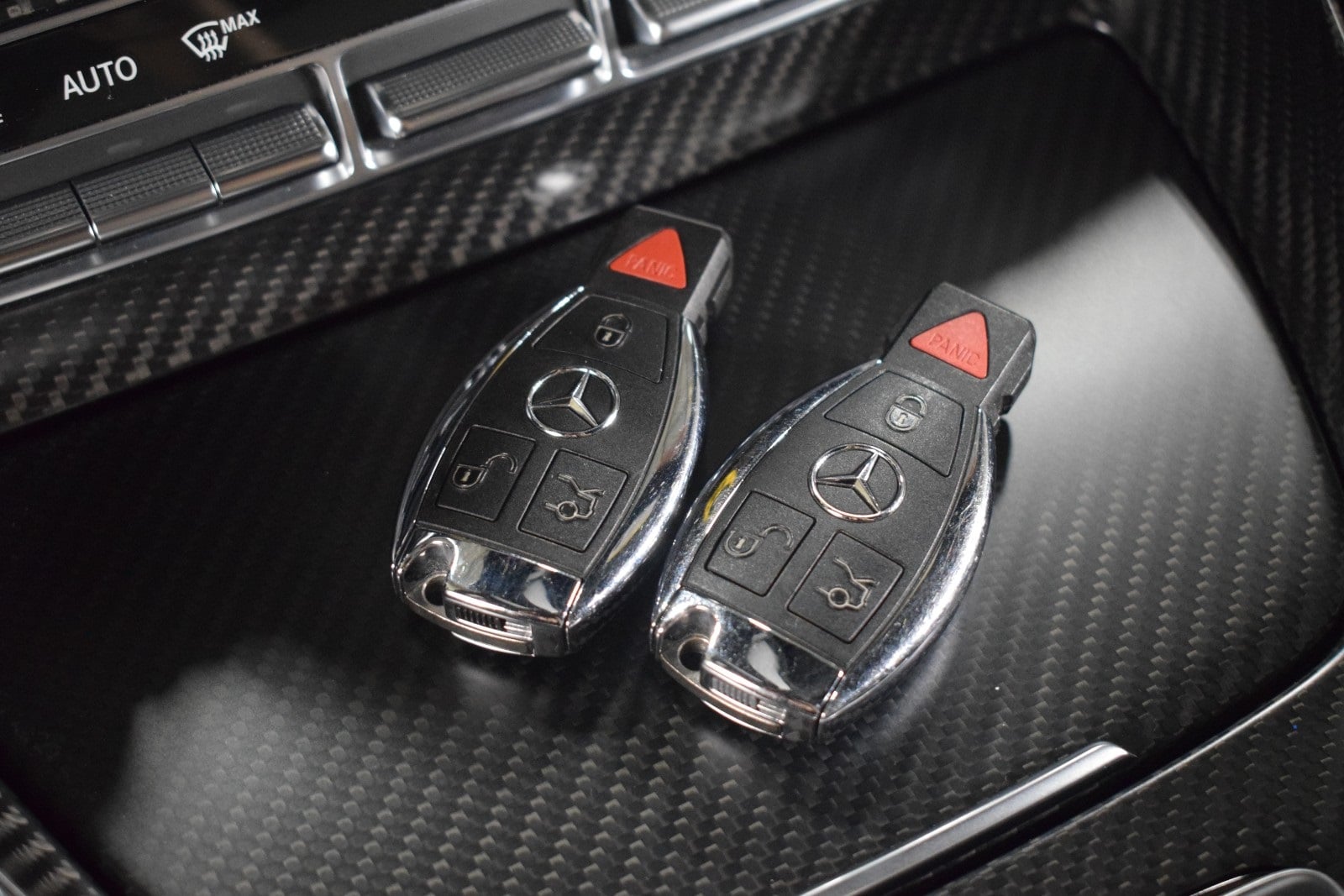Thumbnail: 2020 Mercedes-Benz AMG GT - 43