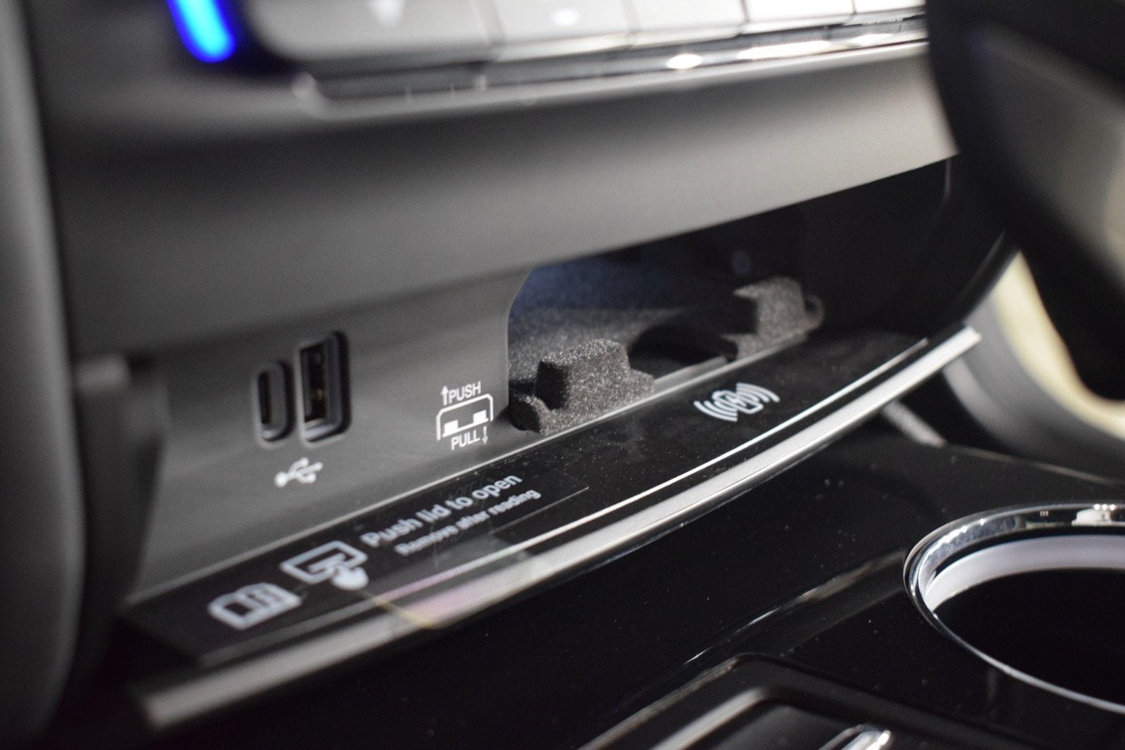 Thumbnail: 2024 Maserati Ghibli - 32