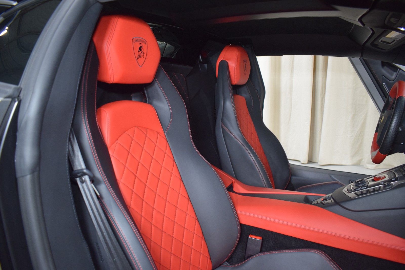 Thumbnail: 2016 Lamborghini Aventador - 20