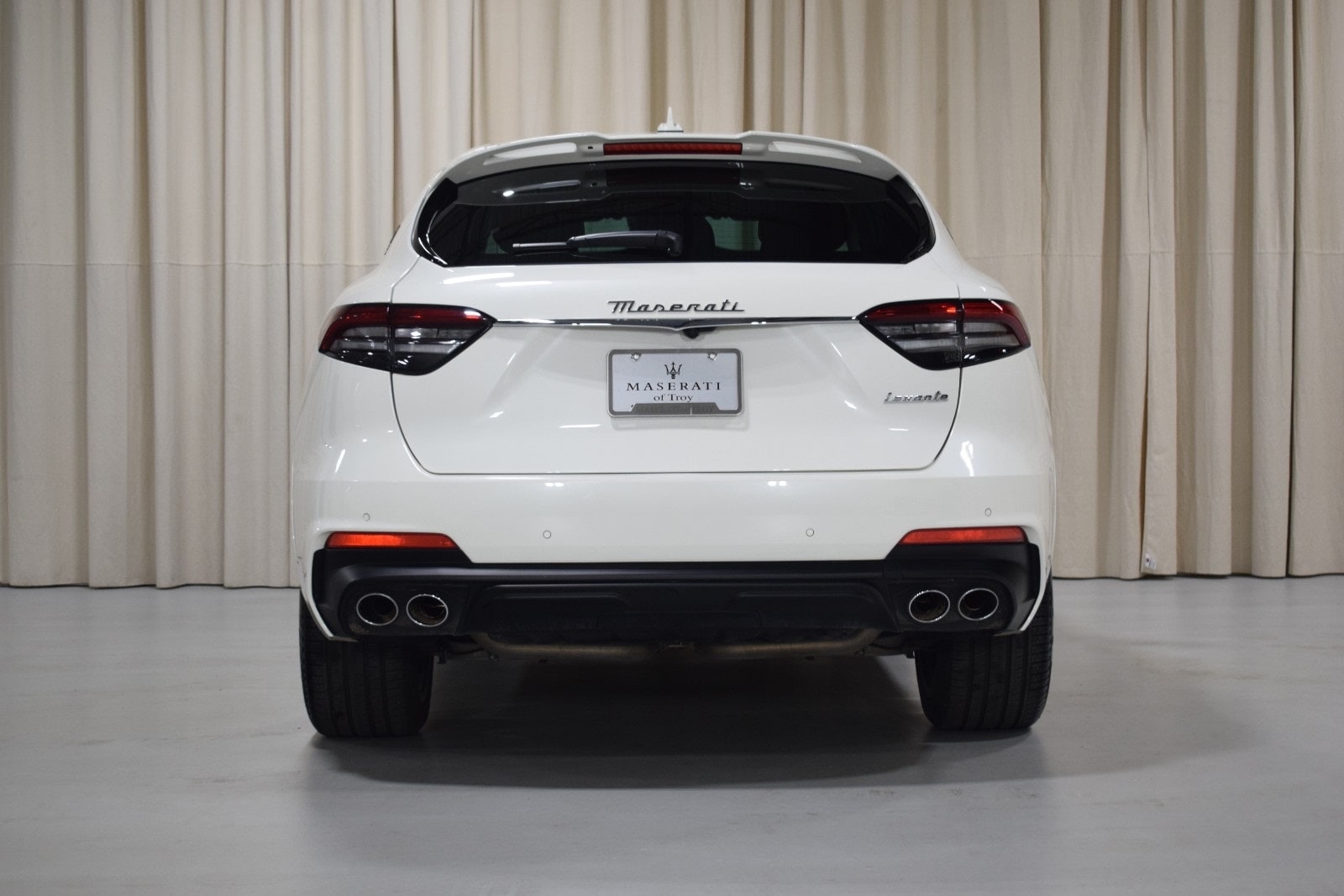 Thumbnail: 2022 Maserati Levante - 15
