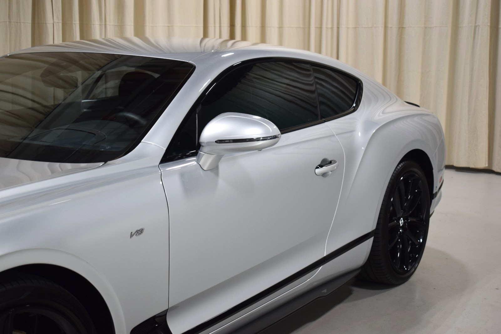 Thumbnail: 2022 Bentley Continental - 8