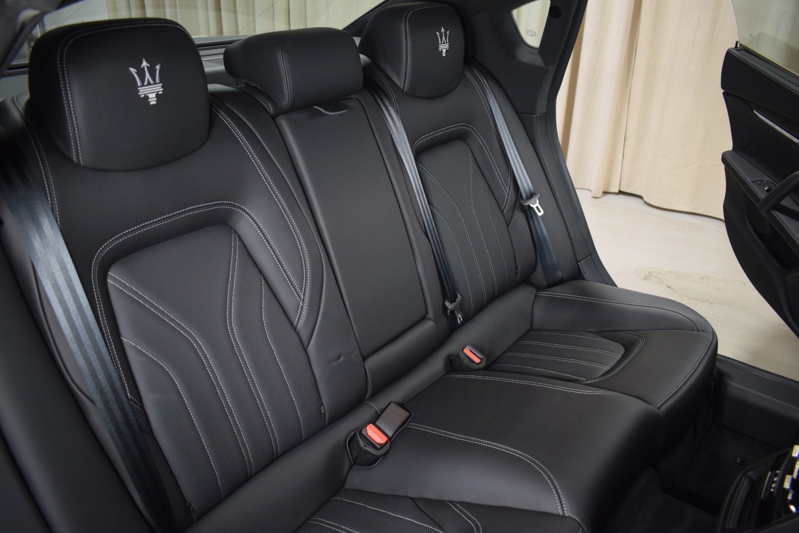 Thumbnail: 2022 Maserati Quattroporte - 19