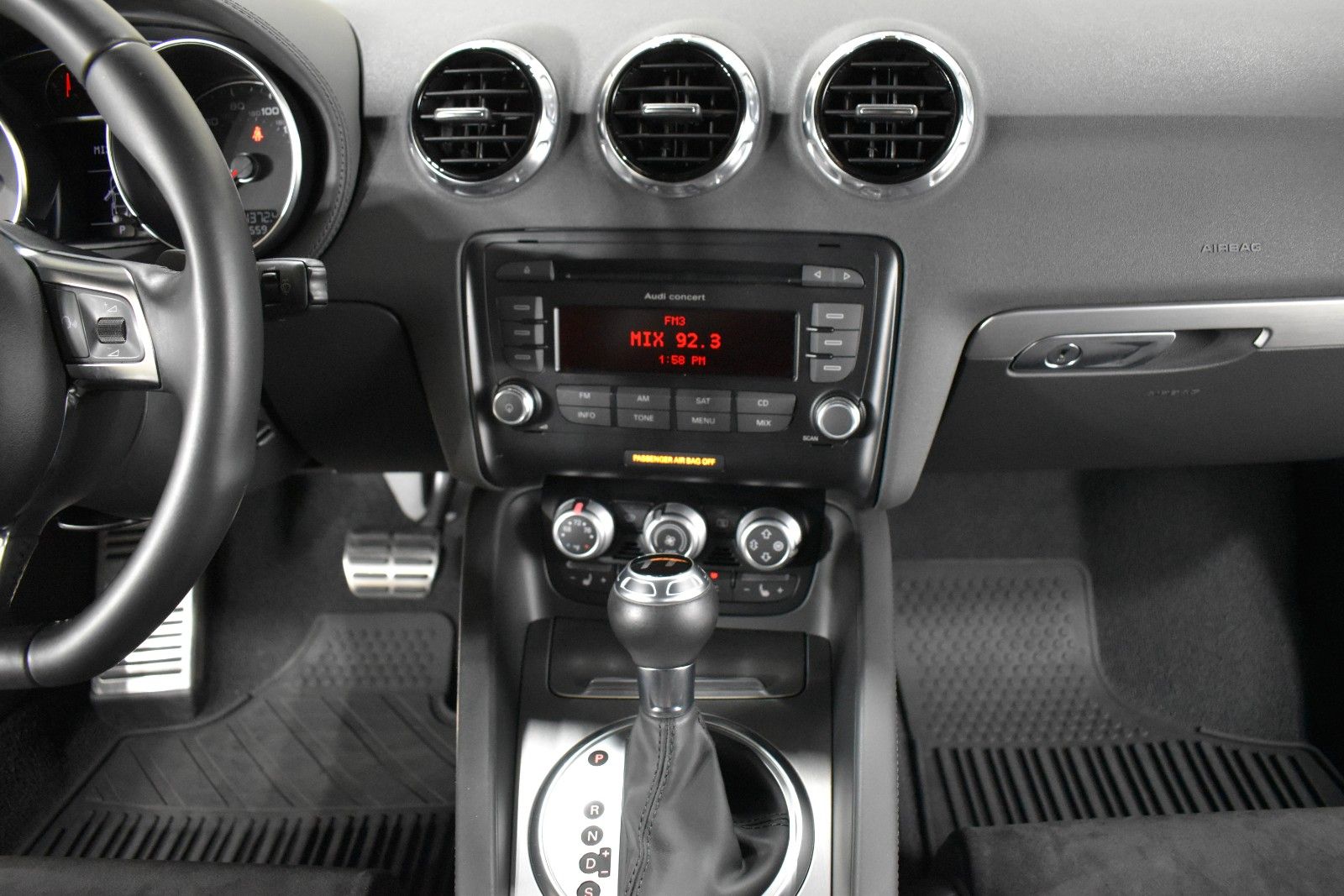 Thumbnail: 2014 Audi TT - 14