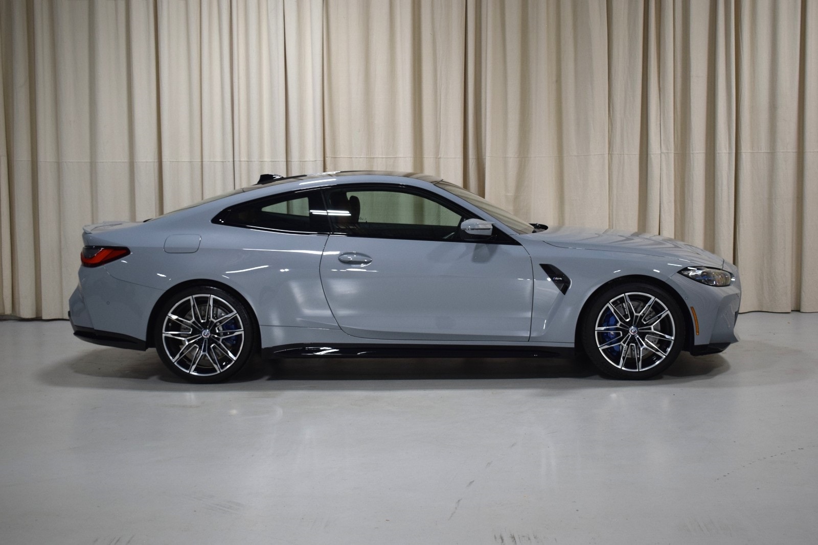 Thumbnail: 2023 BMW M4 - 14