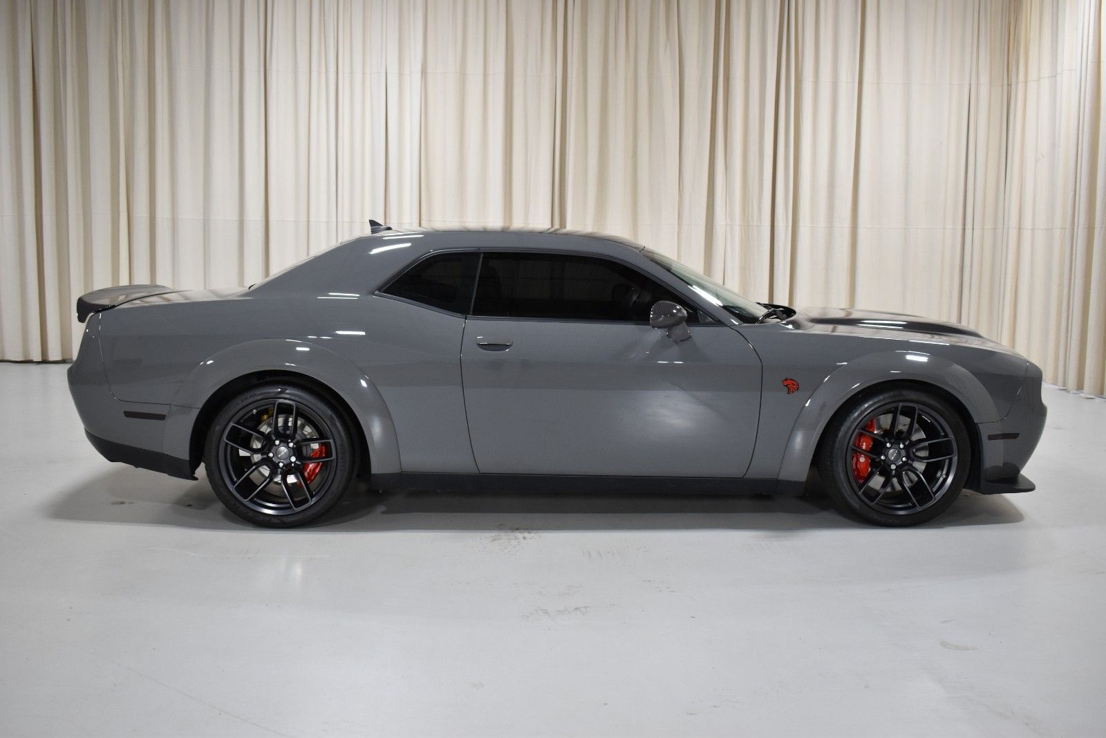 Thumbnail: 2019 Dodge Challenger - 4
