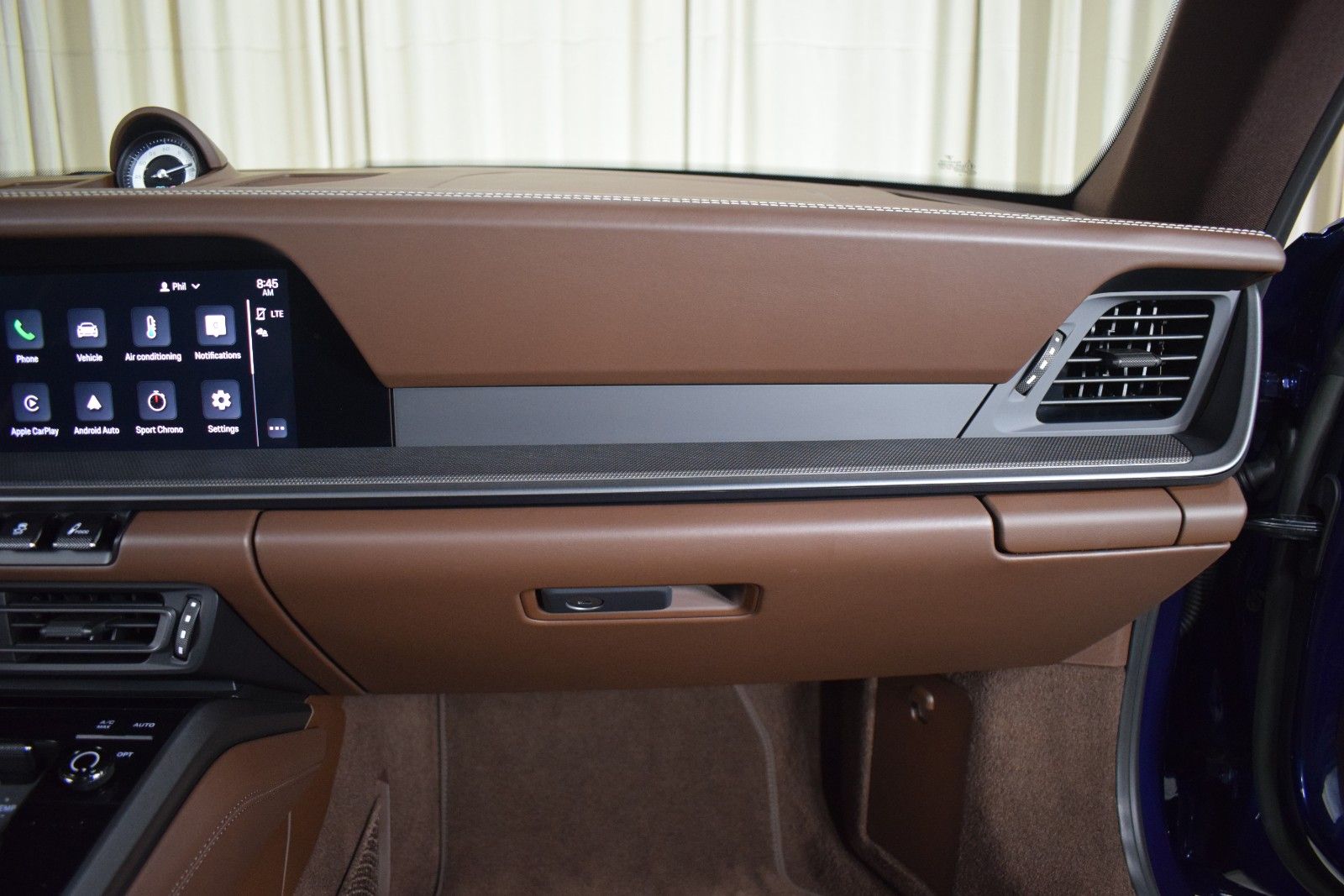 Thumbnail: 2023 Porsche 911 - 23