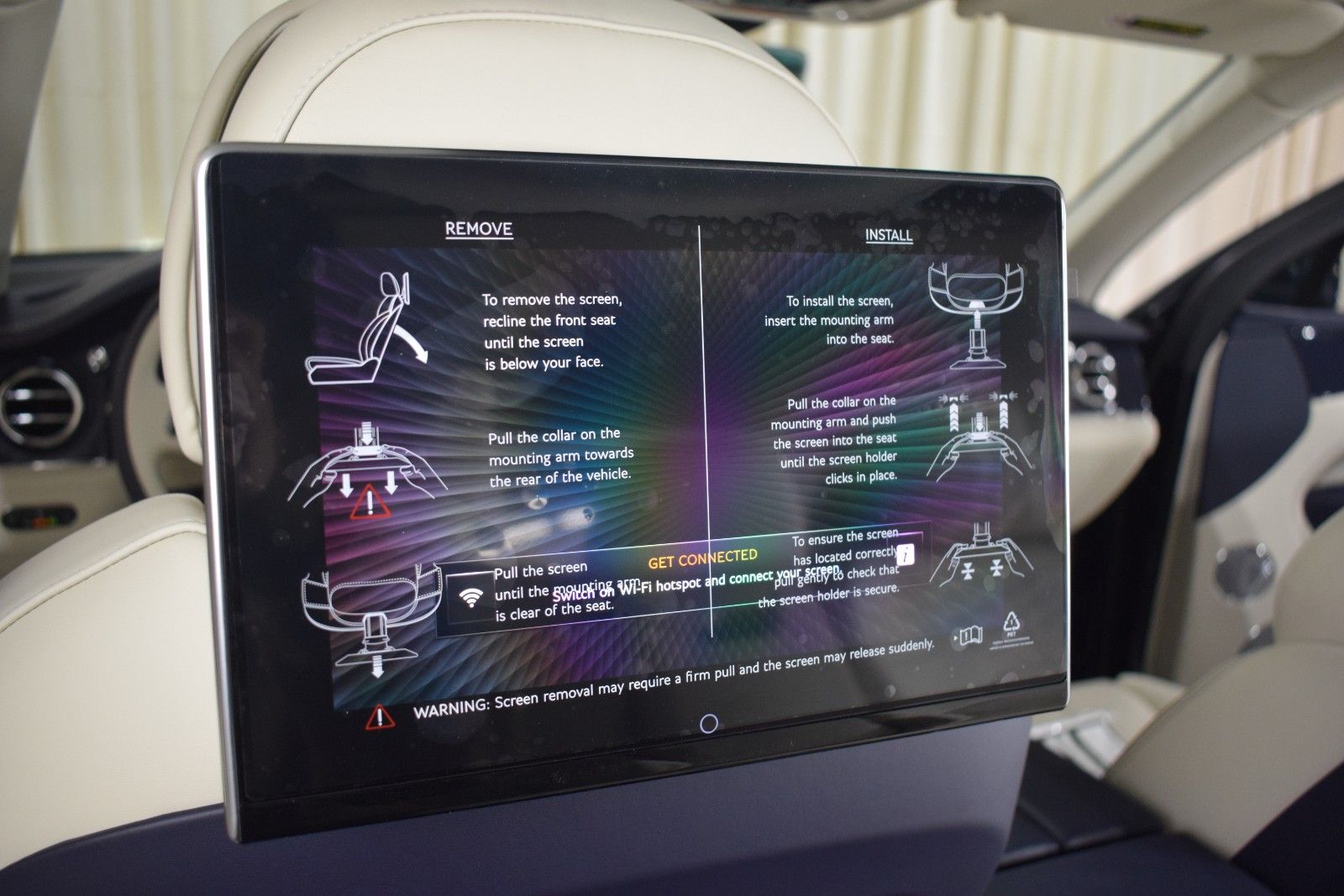 Thumbnail: 2025 Bentley Bentayga - 23