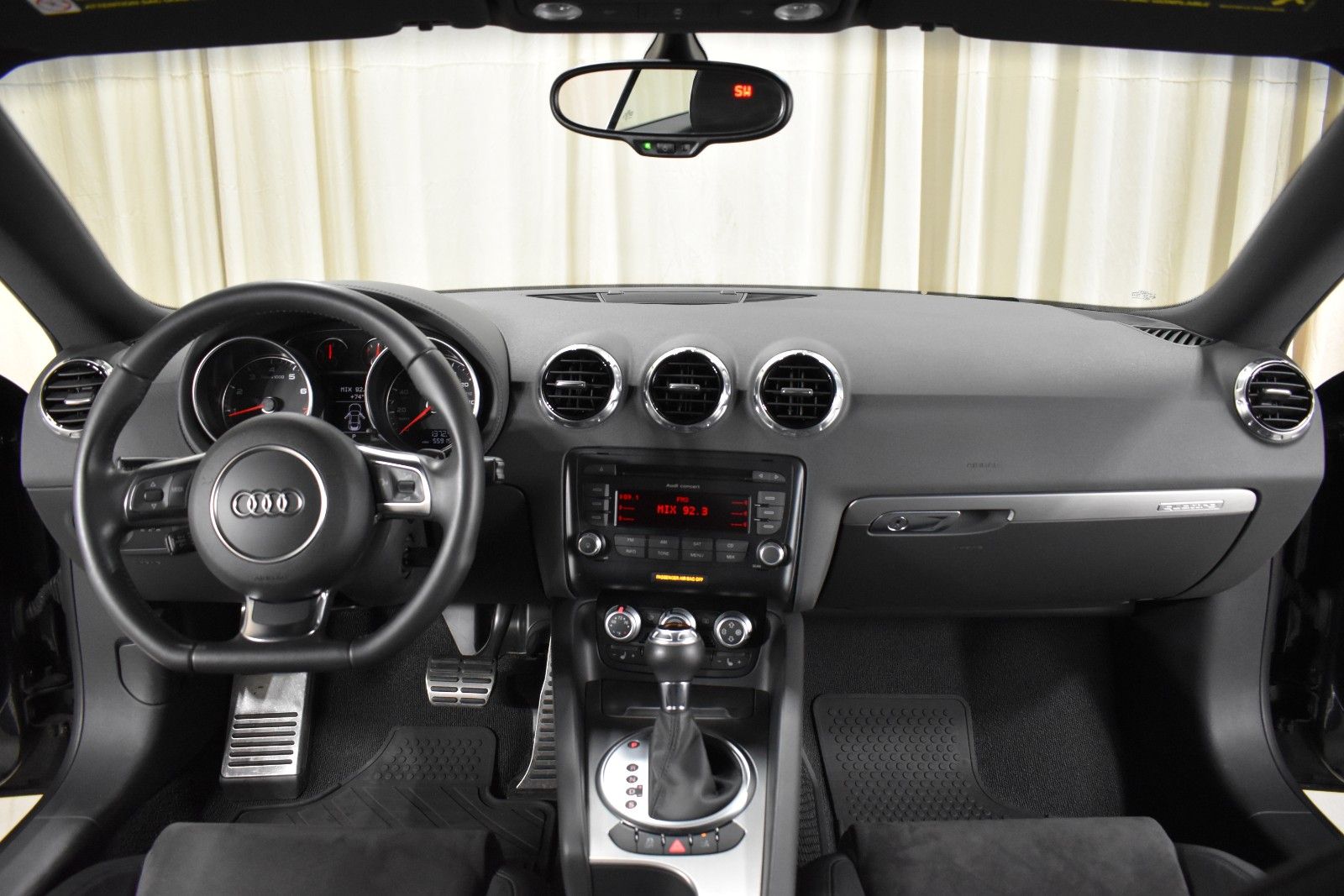 Thumbnail: 2014 Audi TT - 11