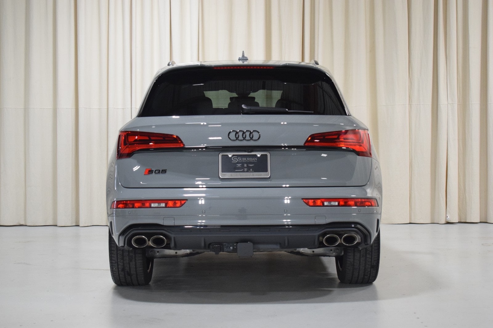 Thumbnail: 2022 Audi SQ5 - 13