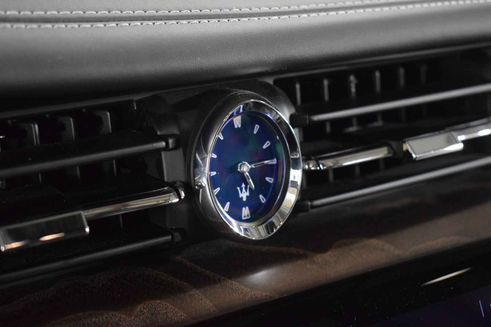 Thumbnail: 2022 Maserati Quattroporte - 31