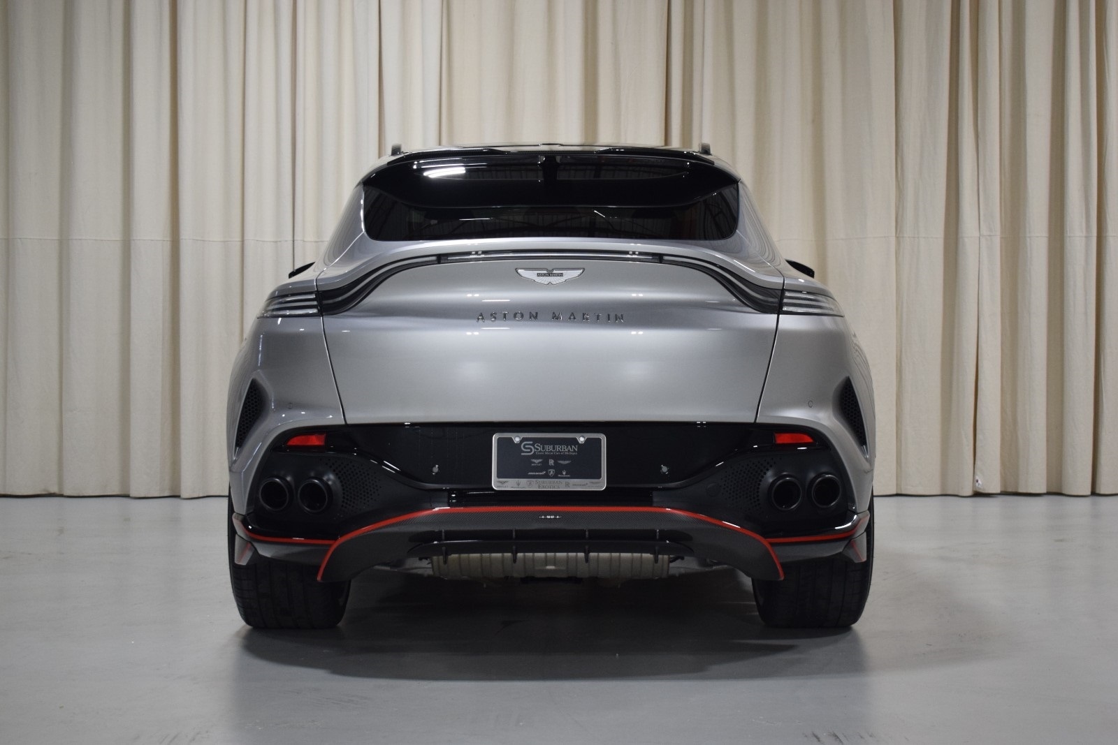 Thumbnail: 2023 Aston Martin DBX - 13