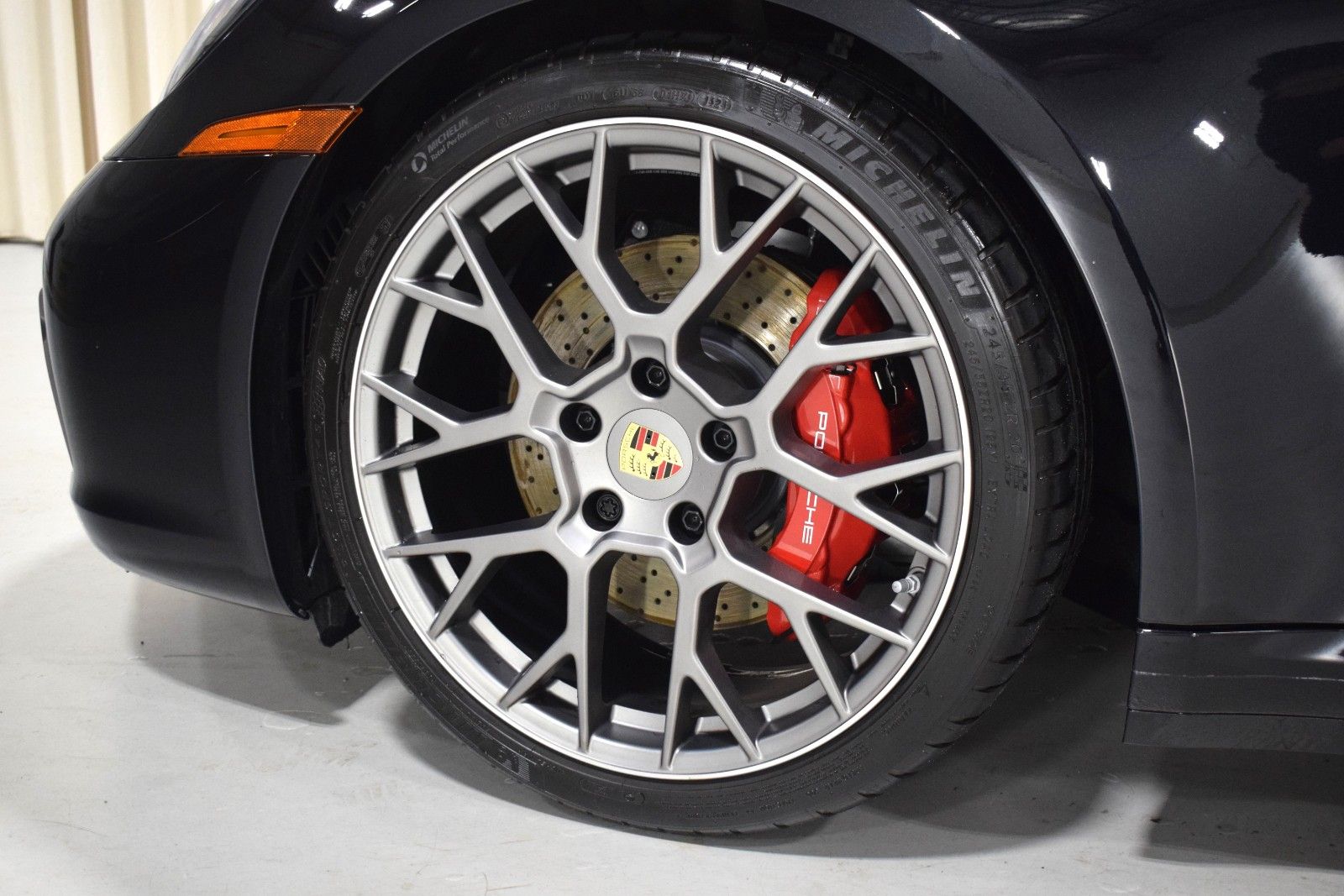 Thumbnail: 2024 Porsche 911 - 7