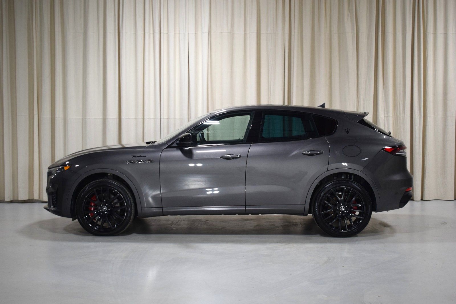 Thumbnail: 2022 Maserati Levante - 4