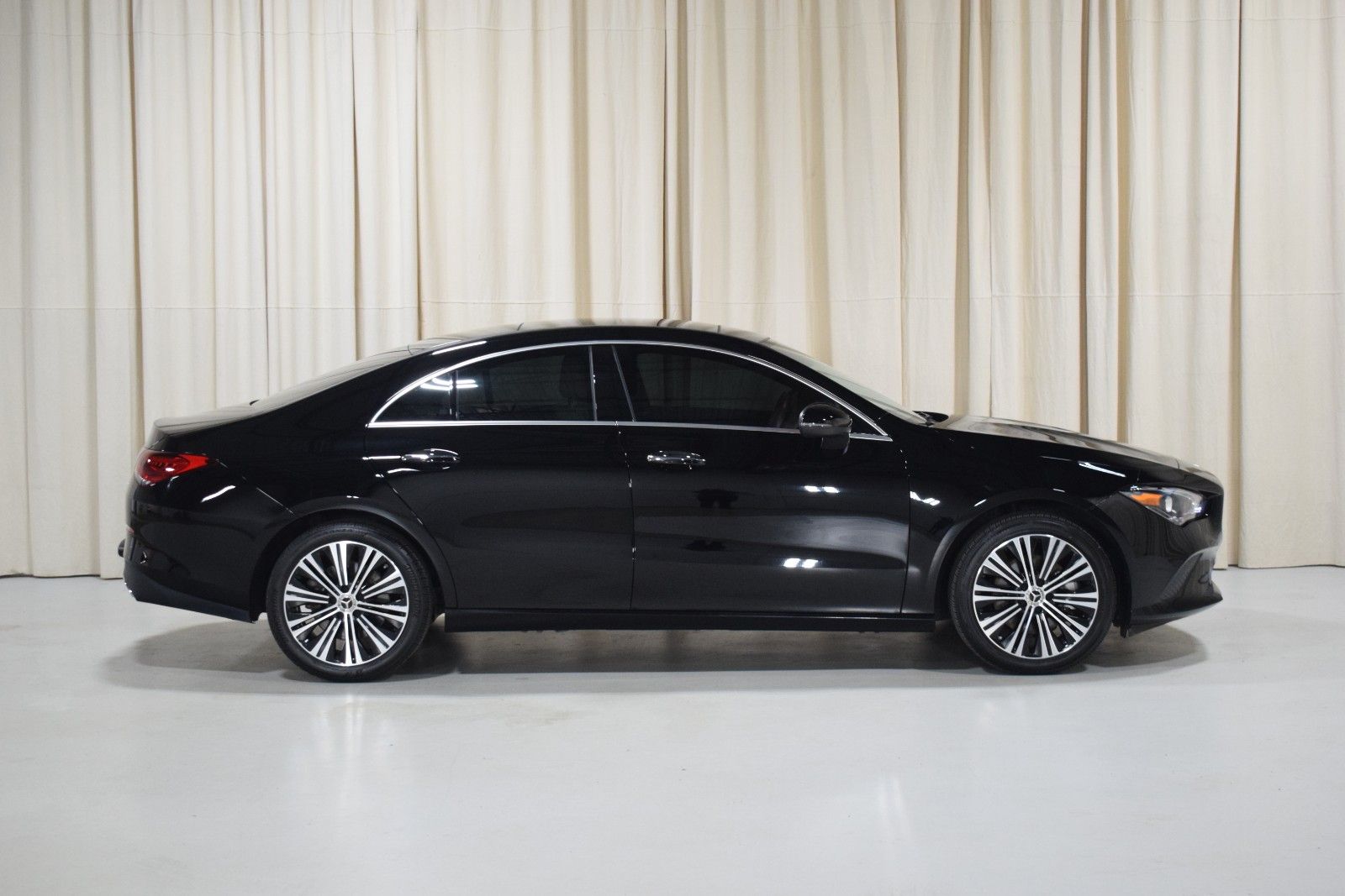Thumbnail: 2023 Mercedes-Benz CLA - 15