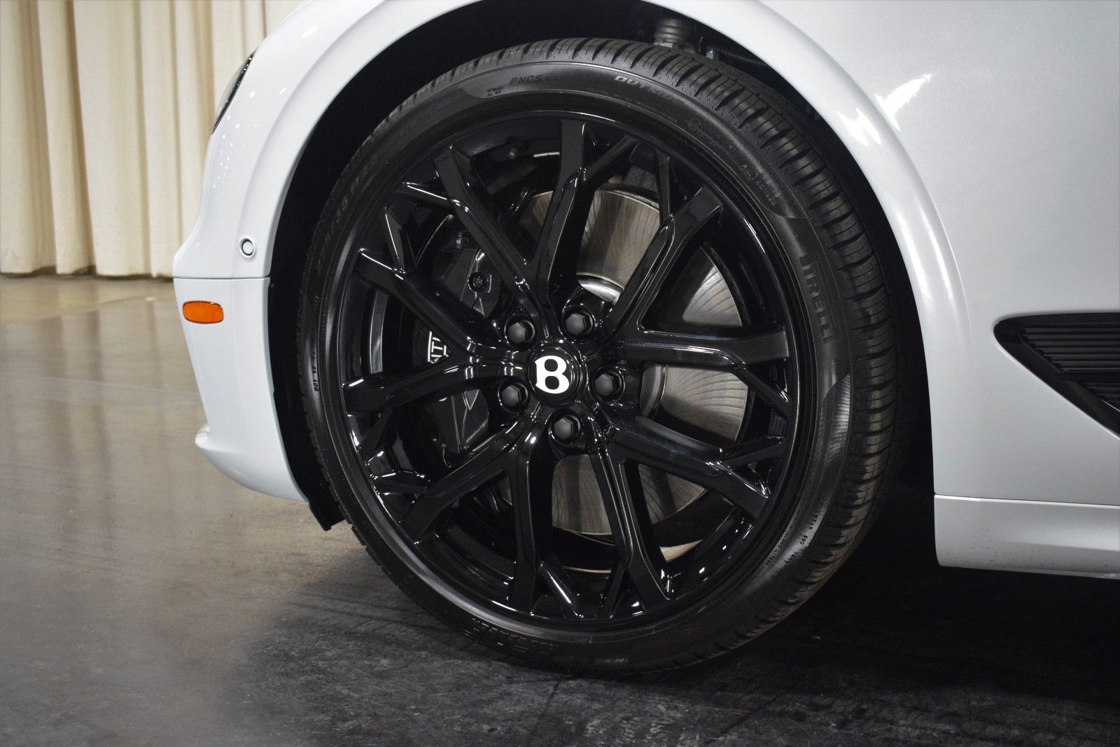 Thumbnail: 2024 Bentley Continental - 20