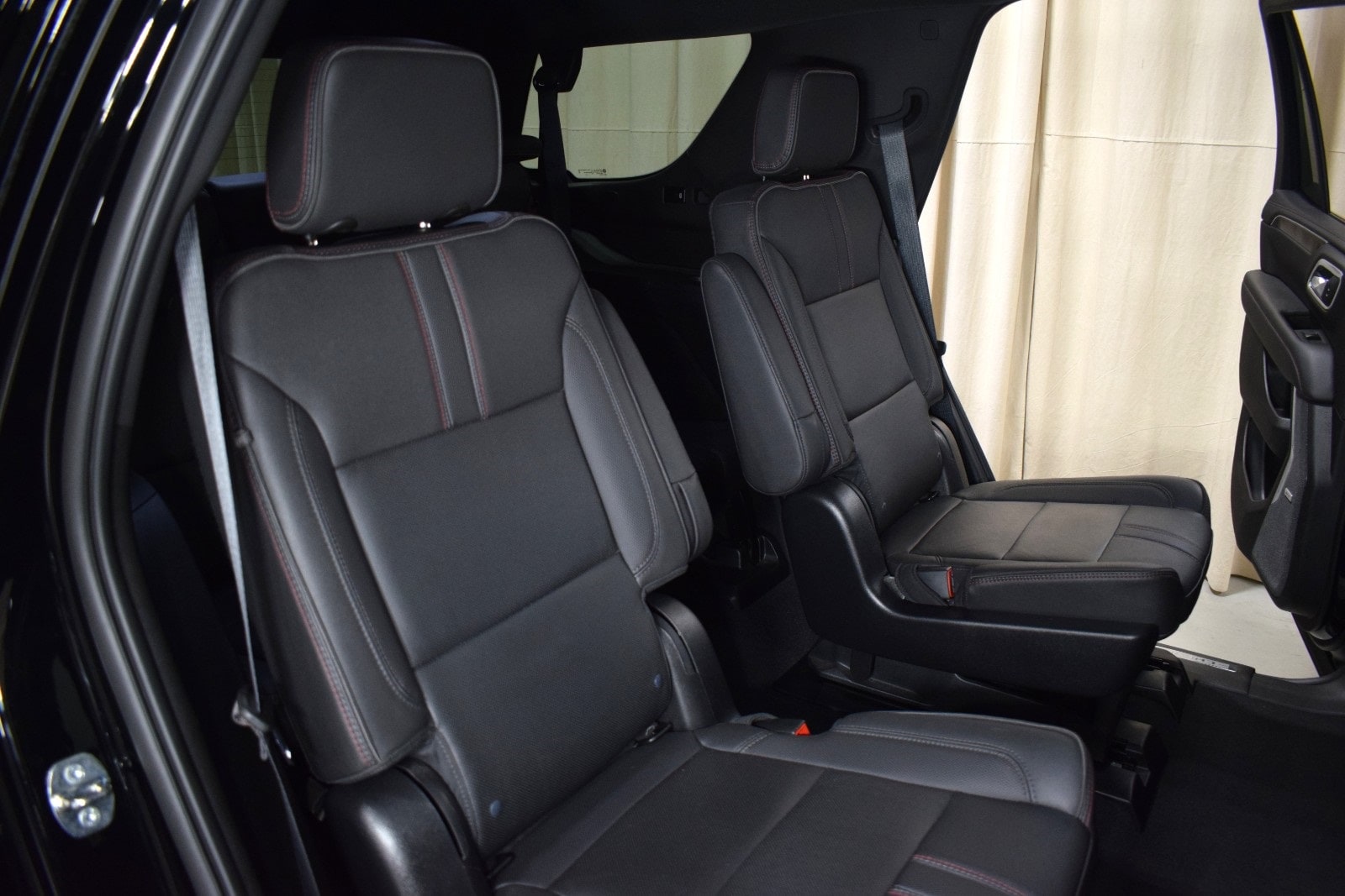 Thumbnail: 2022 Chevrolet Tahoe - 18