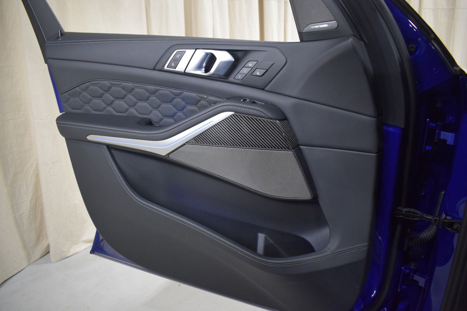 Thumbnail: 2025 BMW X5 - 39