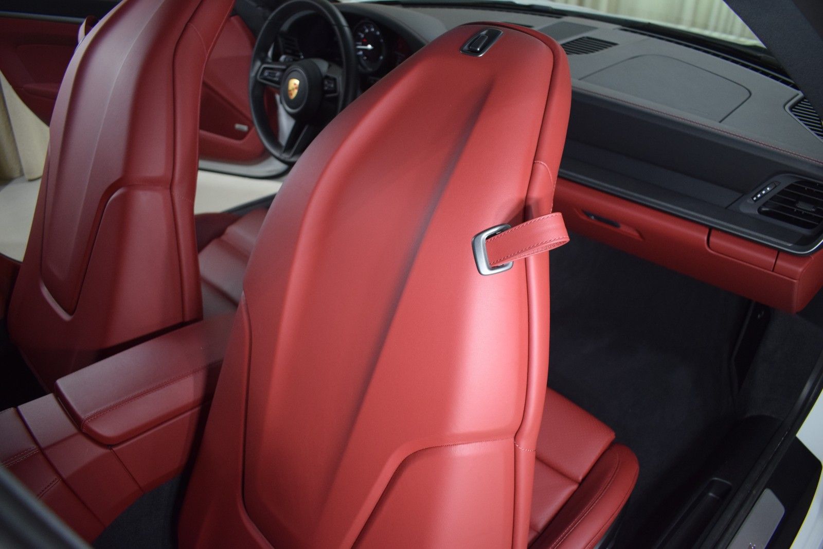 Thumbnail: 2024 Porsche 911 - 19