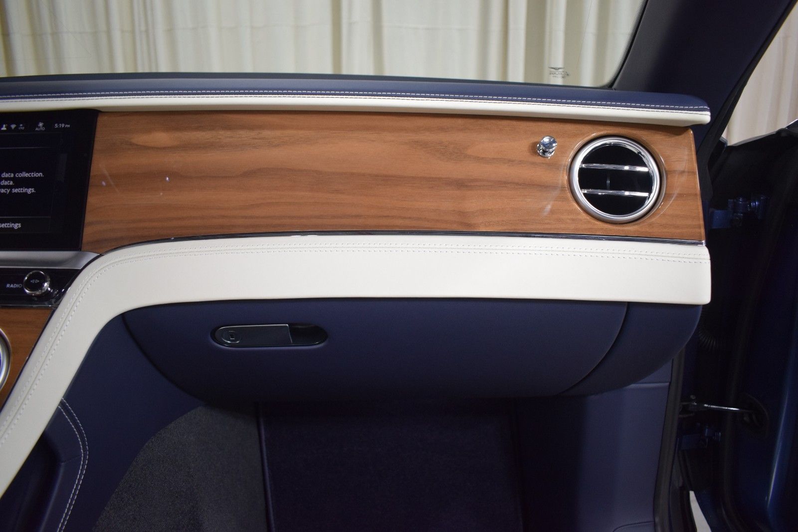 Thumbnail: 2026 Bentley Continental - 24