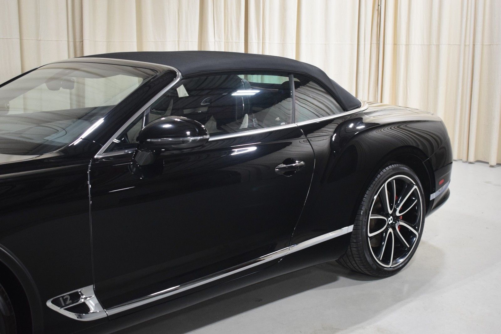 Thumbnail: 2020 Bentley Continental - 8