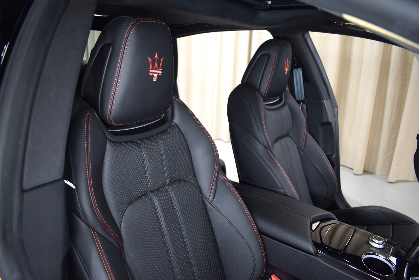Thumbnail: 2024 Maserati Quattroporte - 22