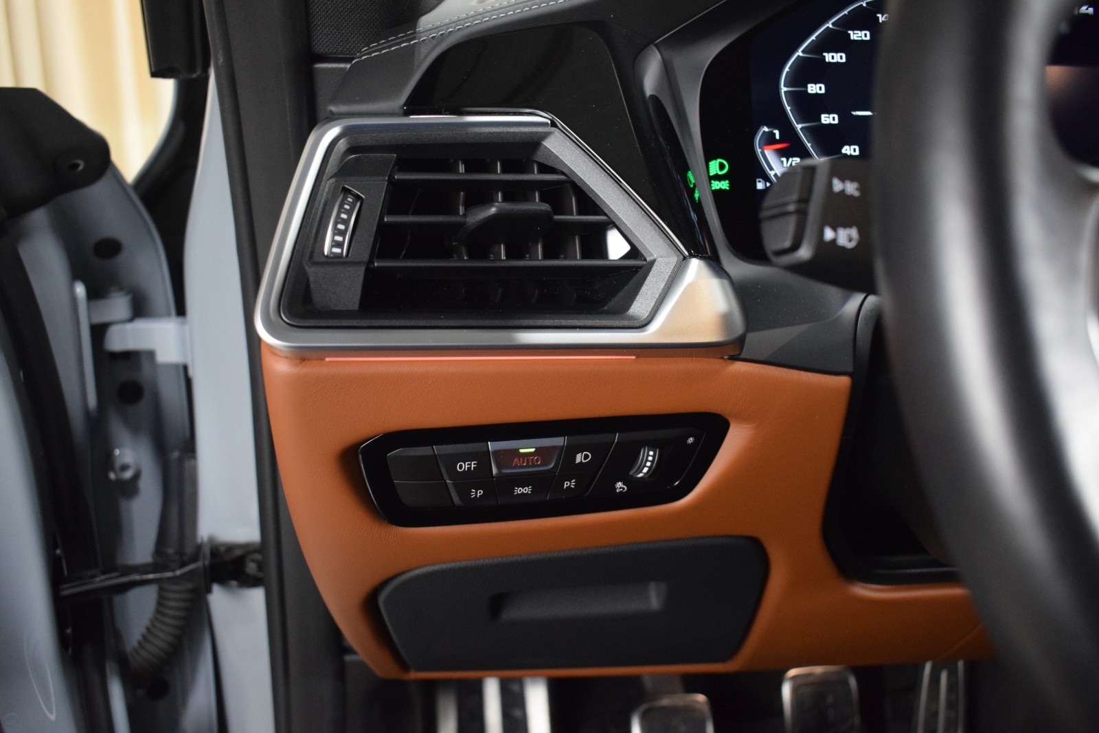 Thumbnail: 2023 BMW M4 - 26